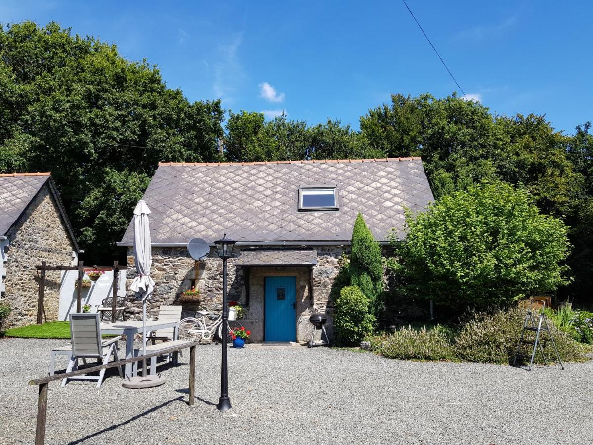 Maroux Vian Country Cottage Callac Buitenkant foto
